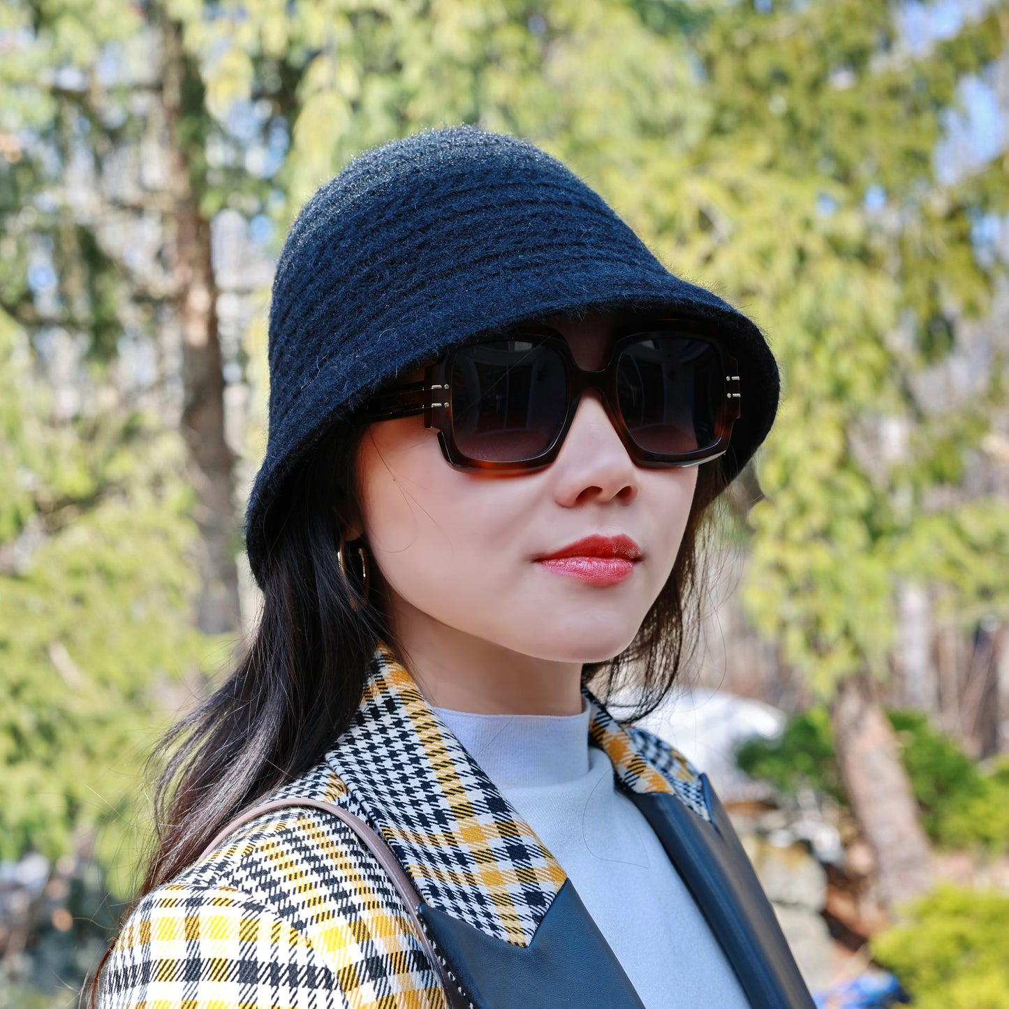 Knit Versatile Black Bucket Hat