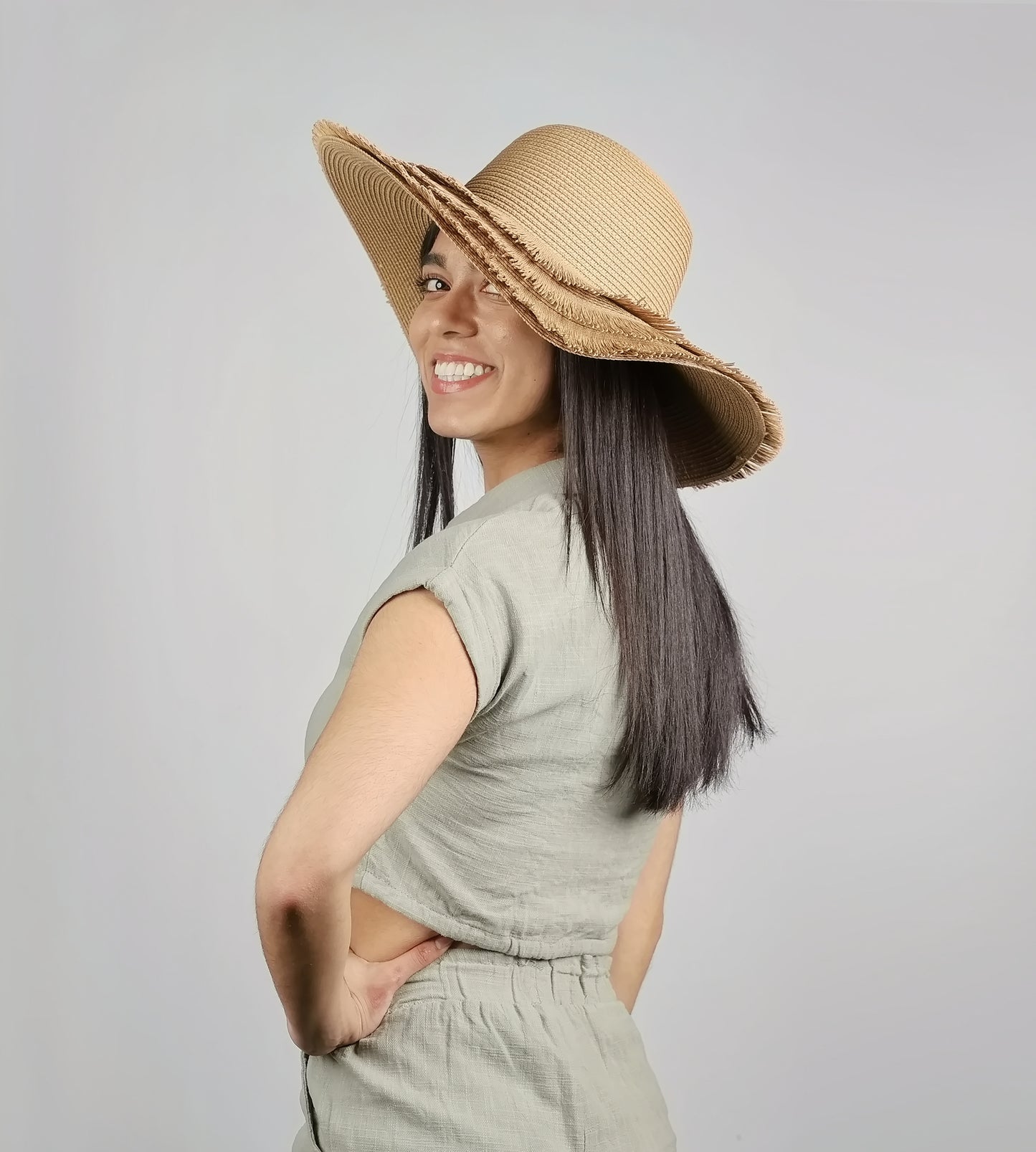 FRAYED EDGE STRAW FLOPPY HAT