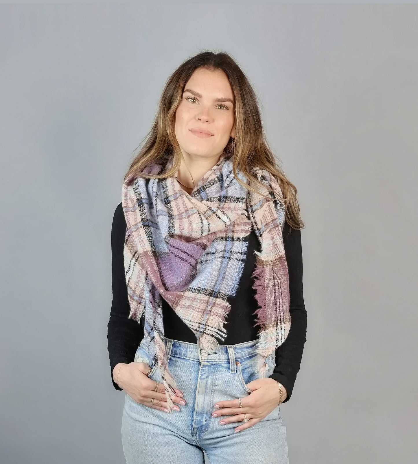 SOFT TONE PLAID TRIANGLE SCARF