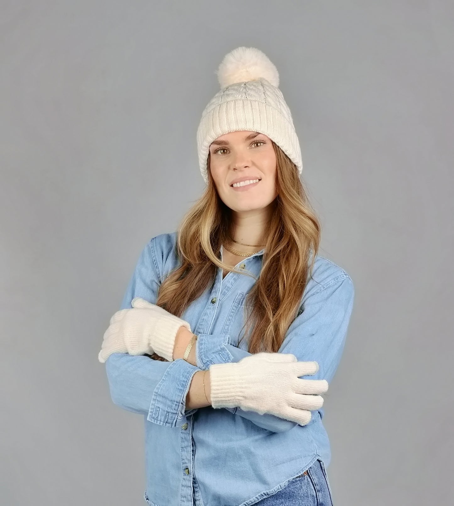 CABLE KNIT BEANIE & MATCHING TEXT GLOVE SET