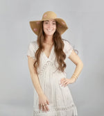 EMBROIDERED DAISY FLOPPY