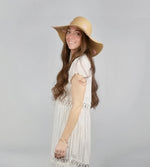 EMBROIDERED DAISY FLOPPY