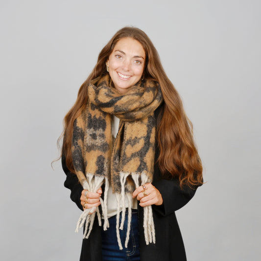 LEOPARD LADY SCARF