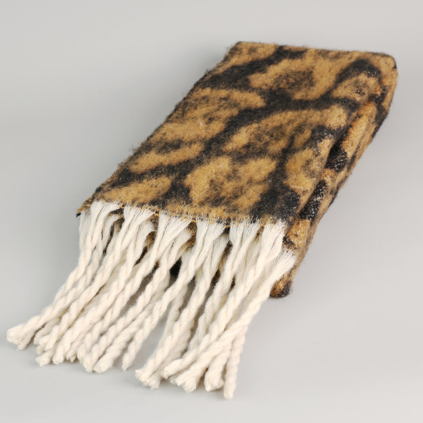 LEOPARD LADY SCARF